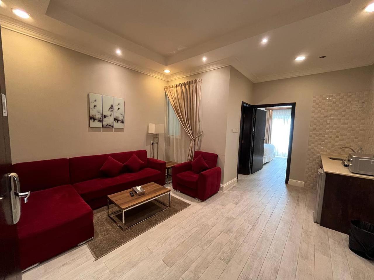 Golden Square Aparthotel Khamis Mushait Exterior photo