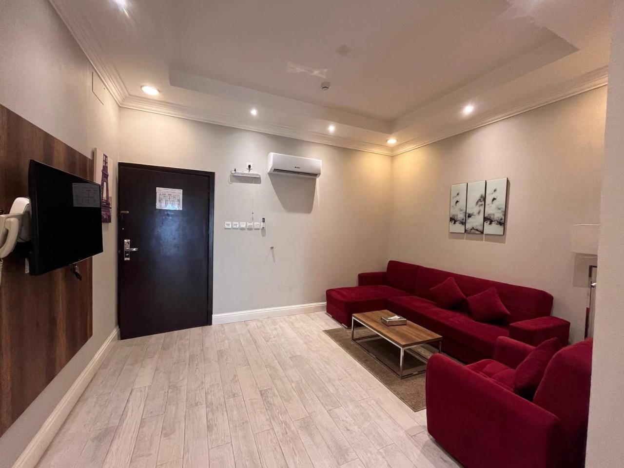 Golden Square Aparthotel Khamis Mushait Exterior photo